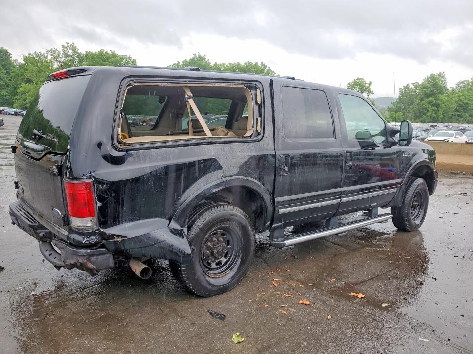 Photo 3 from auction – 2005 FORD EXCURSION with VIN 1FMSU43P05ED41563