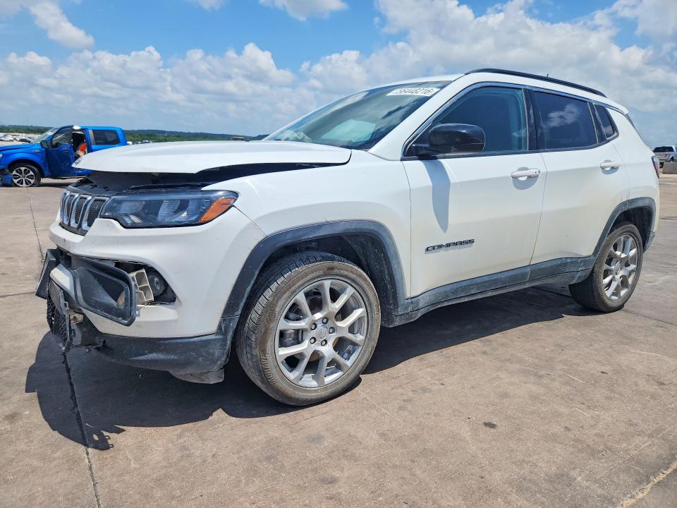 JEEP COMPASS 2022 with VIN 3C4NJDFB9NT218855 - Photo from auction