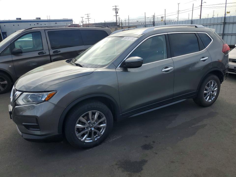 NISSAN ROGUE 2018 with VIN KNMAT2MT2JP588844 - Photo from auction