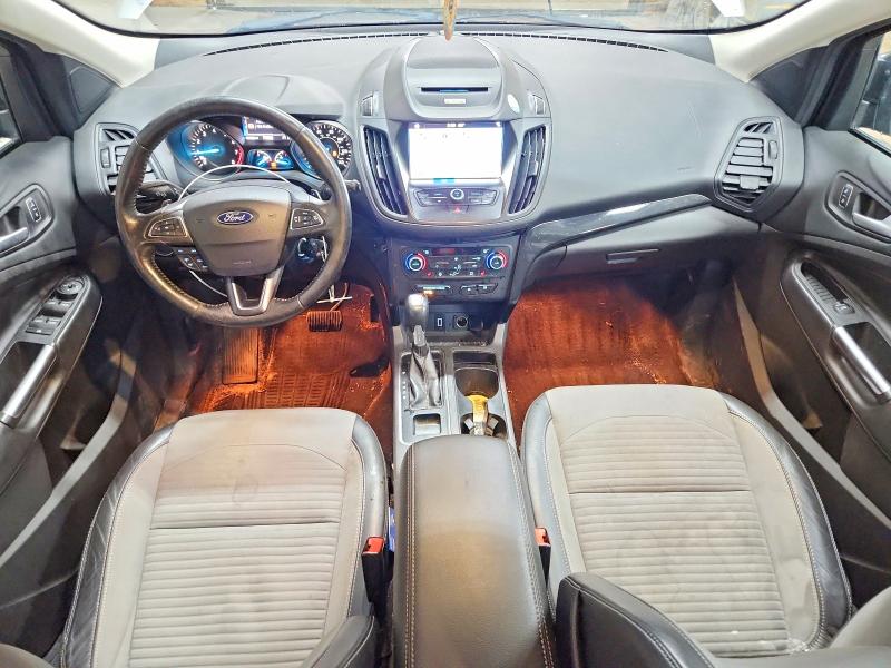 صورة رقم 8 من المزاد - 2017 FORD ESCAPE مع VIN 1FMCU9GDXHUD09991