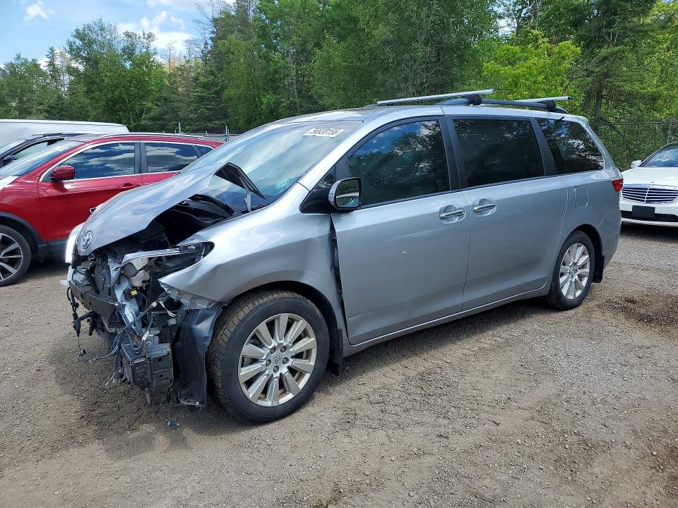 TOYOTA SIENNA 2017 مع رقم تعريف المركبة 5TDYZ3DC6HS840470 - صورة من المزاد
