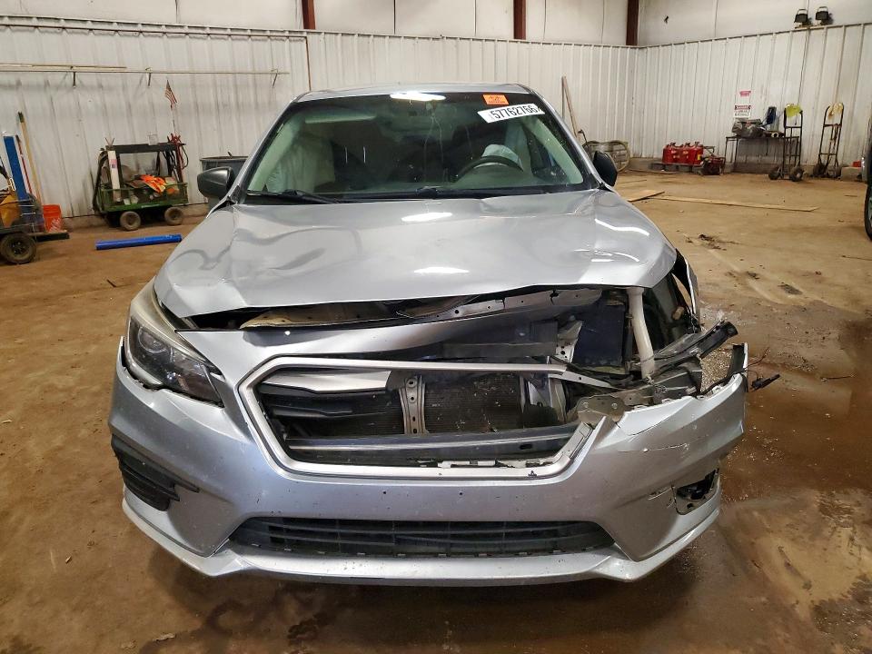 Foto 5 de la subasta – 2018 SUBARU LEGACY con VIN 4S3BNAA61J3046102
