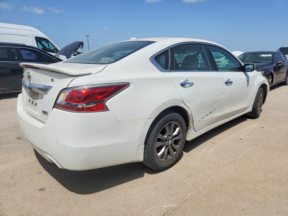 Photo 3 from auction – 2015 NISSAN ALTIMA with VIN 1N4AL3AP4FN905447