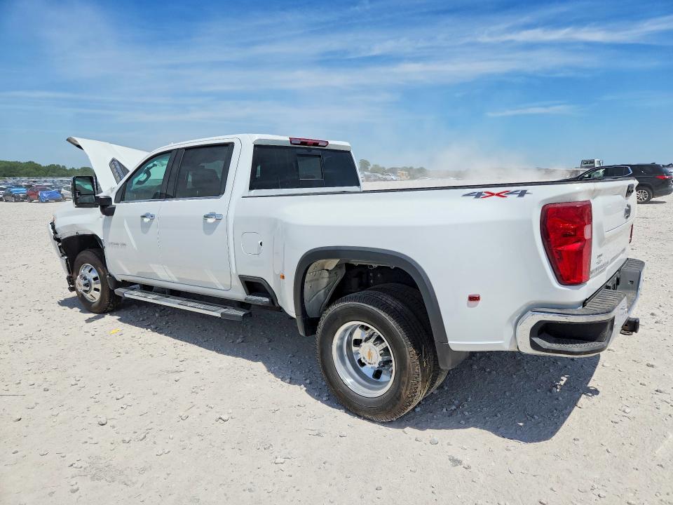 Photo 2 from auction – 2024 CHEVROLET SILVERADO with VIN 1GC4YUEY7RF196447