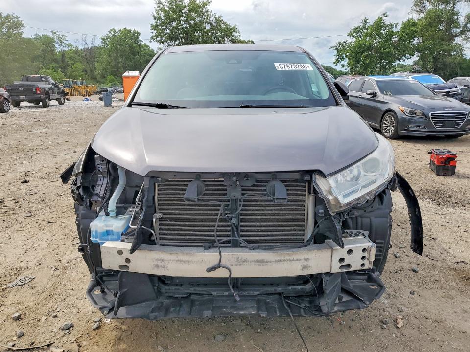 Photo 5 from auction – 2019 TOYOTA HIGHLANDER with VIN 5TDZARFH9KS056945