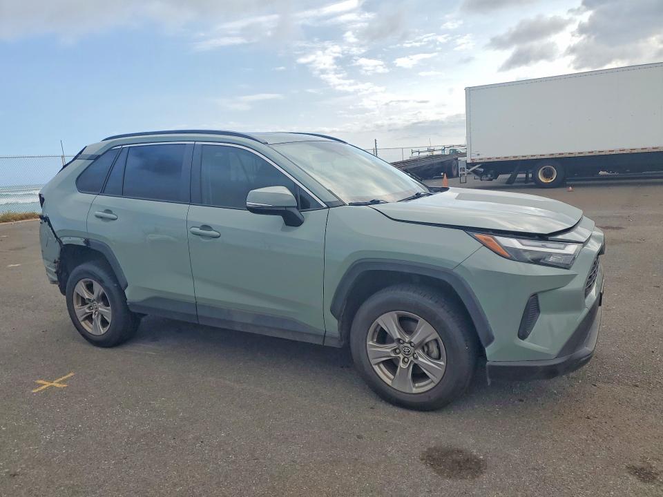 Photo 4 from auction – 2022 TOYOTA RAV4 with VIN JTMW1RFV4NJ024415