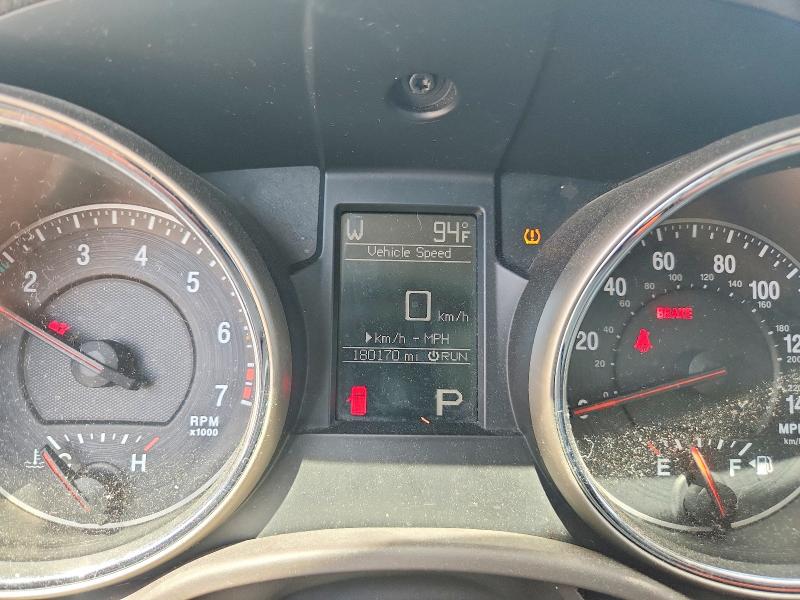 Photo 9 from auction – 2011 JEEP GRAND CHEROKEE with VIN 1J4RR4GG7BC577076