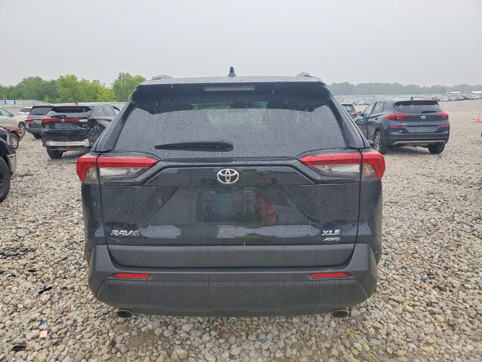 Photo 6 from auction – 2021 TOYOTA RAV4 with VIN 2T3A1RFV8MW229682