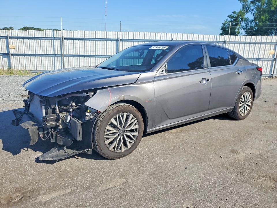 NISSAN ALTIMA 2025 with VIN 1N4BL4DWXSN325160 - Photo from auction