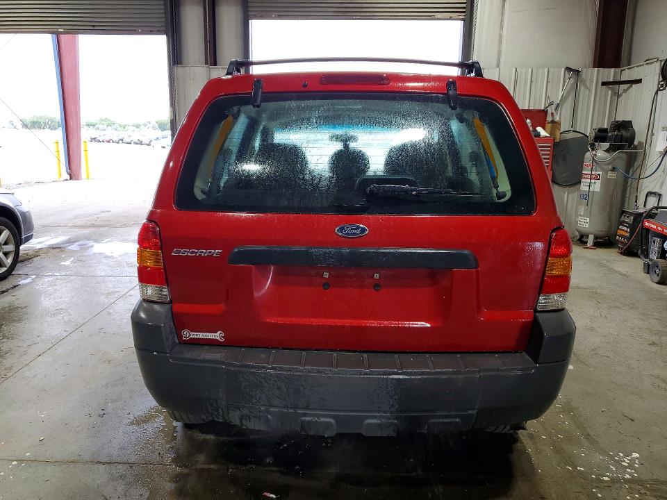Photo 6 from auction – 2007 FORD ESCAPE with VIN 1FMYU92Z17KA40847