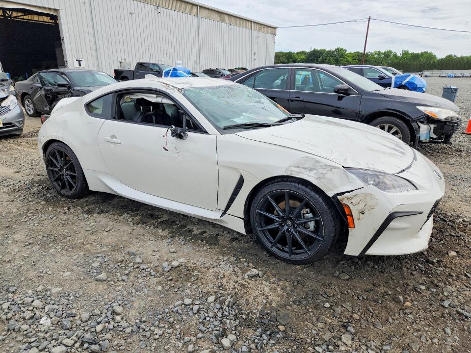 Photo 4 from auction – 2025 TOYOTA GR 86 with VIN JF1ZNBE13S8751433