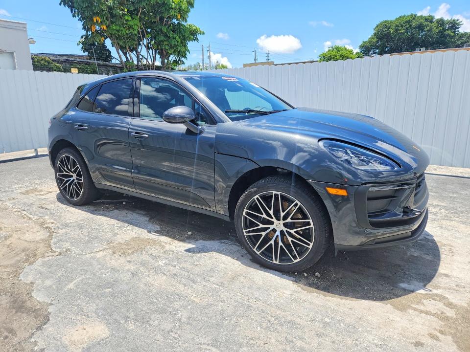 Photo 4 from auction – 2026 PORSCHE MACAN with VIN WP1AA2A52TLB09455