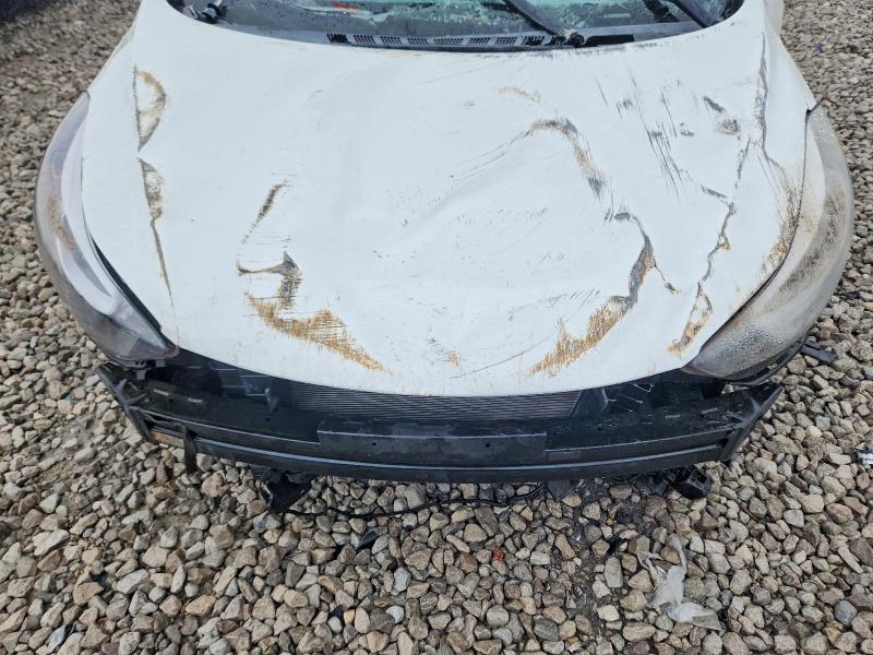 Photo 11 from auction – 2016 HYUNDAI ELANTRA with VIN 5NPDH4AE3GH754955