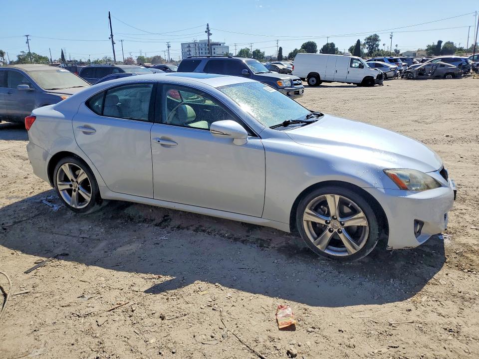Photo 4 from auction – 2011 LEXUS IS with VIN JTHBF5C28B5132493