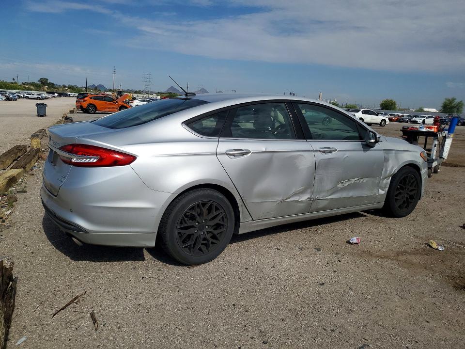 Photo 3 from auction – 2018 FORD FUSION with VIN 3FA6P0HD3JR281179