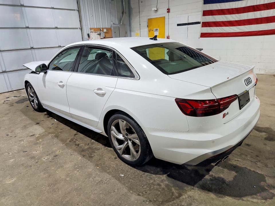 Photo 2 from auction – 2022 AUDI S4 with VIN WAUB4AF47NA035923