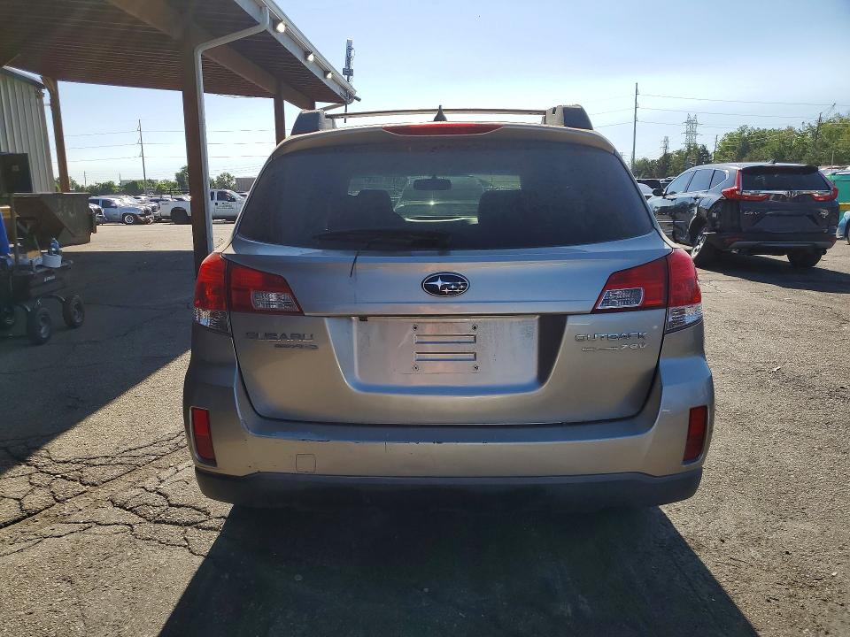 Photo 6 from auction – 2014 SUBARU OUTBACK with VIN 4S4BRBDC2E3240070