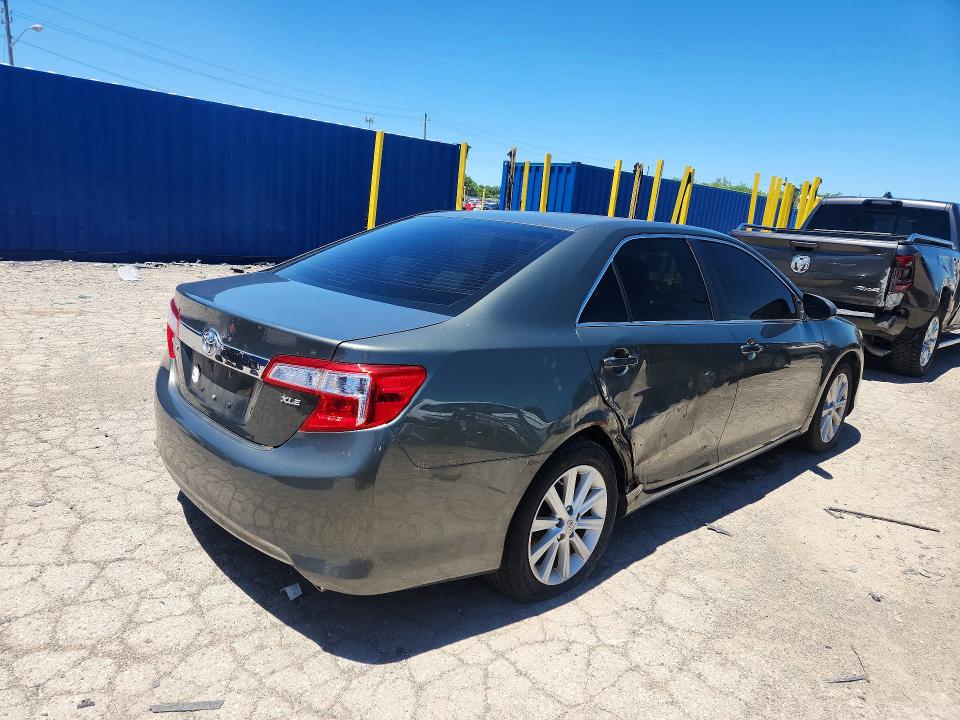 Photo 3 from auction – 2013 TOYOTA CAMRY with VIN 4T4BF1FKXDR294741