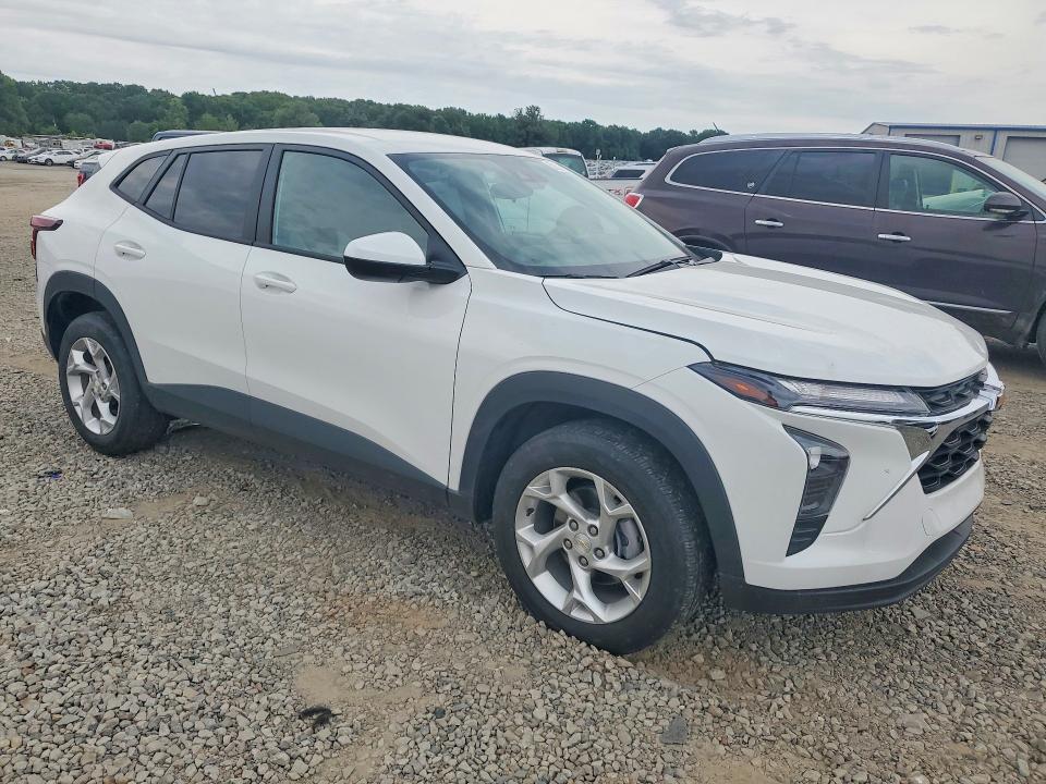 Photo 4 from auction – 2025 CHEVROLET TRAX with VIN KL77LFEP6SC184048