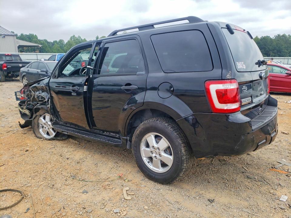Photo 2 from auction – 2010 FORD ESCAPE with VIN 1FMCU9DG6AKC59249