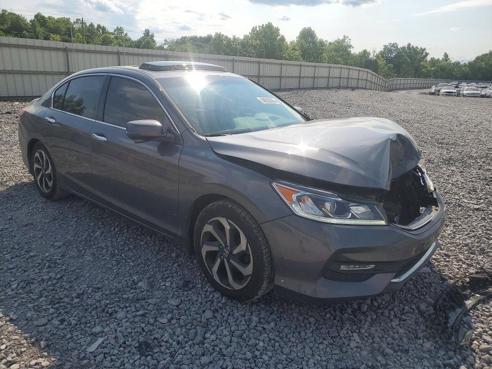 Photo 4 from auction – 2017 HONDA ACCORD with VIN 1HGCR3F81HA034473