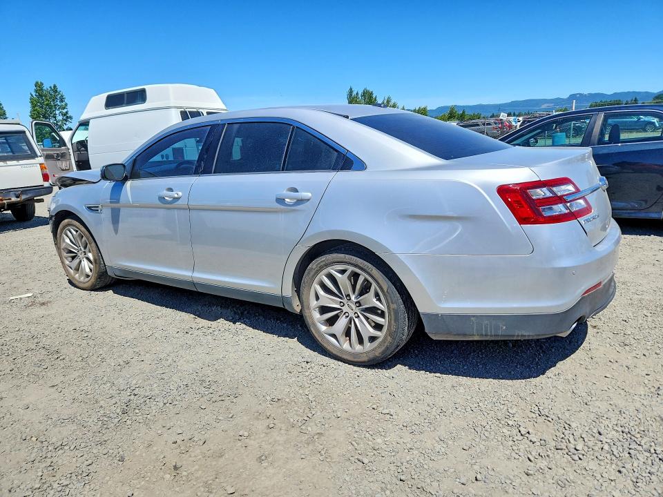 Photo 2 from auction – 2018 FORD TAURUS with VIN 1FAHP2F8XJG106249