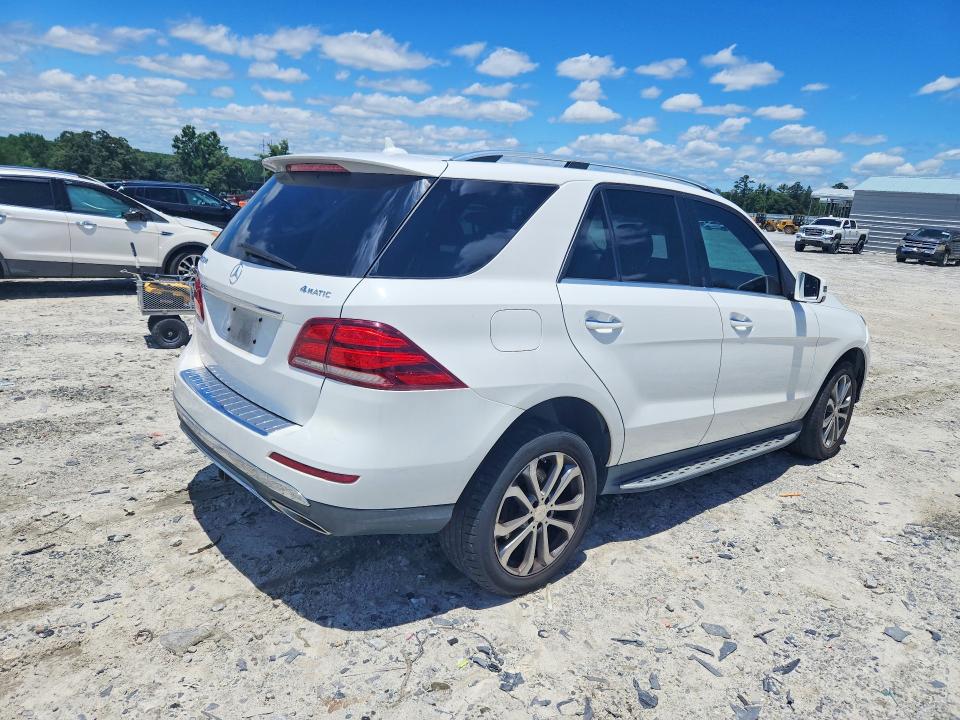 Photo 3 from auction – 2016 MERCEDES-BENZ GLE with VIN 4JGDA5HB9GA633257