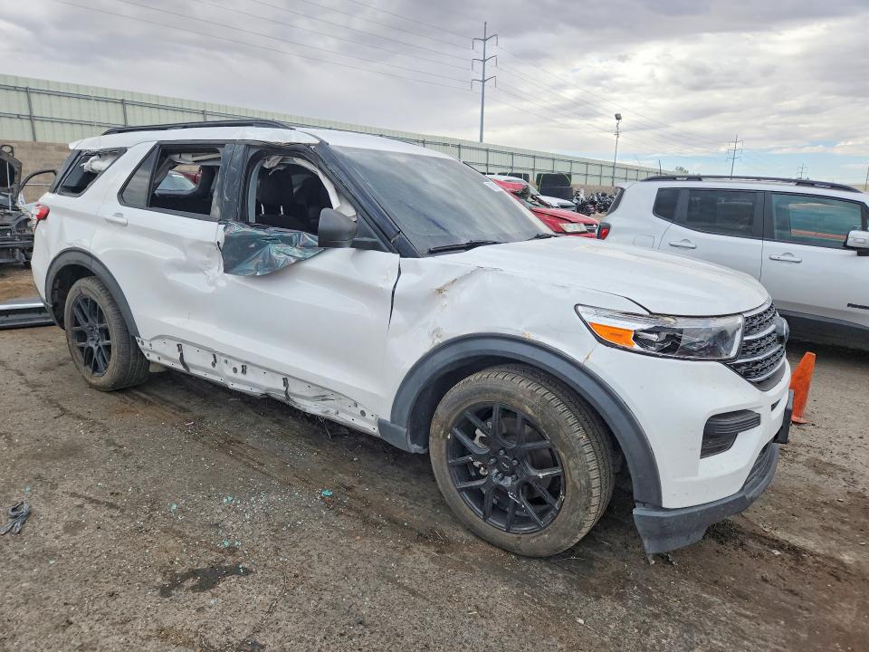 Photo 4 from auction – 2021 FORD EXPLORER with VIN 1FMSK7DHXMGB18240