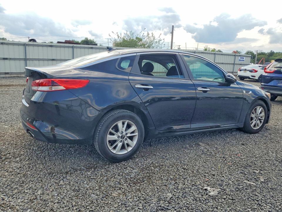 Photo 3 from auction – 2016 KIA OPTIMA with VIN 5XXGT4L39GG058880