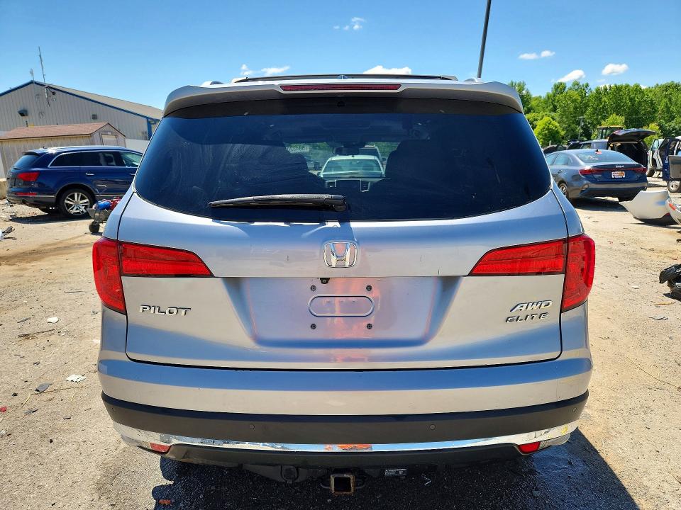 Photo 6 from auction – 2016 HONDA PILOT with VIN 5FNYF6H03GB044014