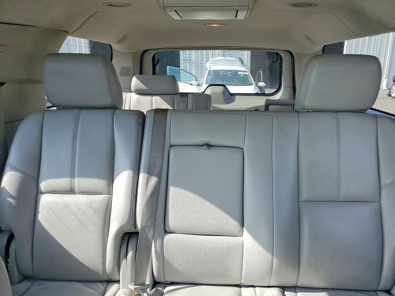 Photo 10 from auction – 2012 CHEVROLET SUBURBAN with VIN 1GNSCJE02CR297925