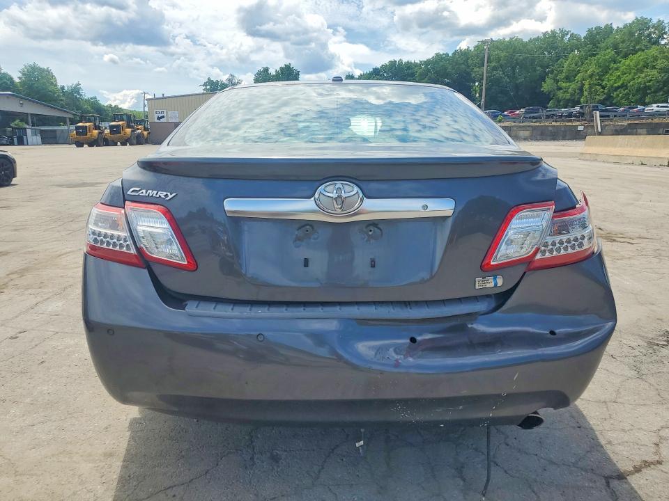 Photo 6 from auction – 2011 TOYOTA CAMRY with VIN 4T1BB3EK5BU135741