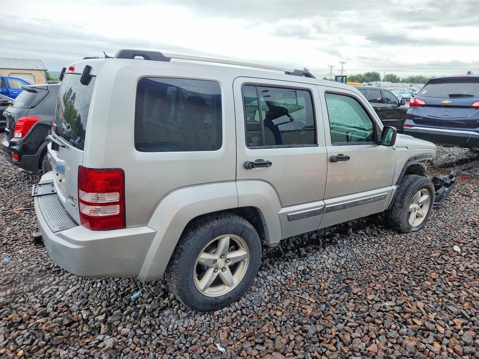 Photo 3 from auction – 2008 JEEP LIBERTY with VIN 1J8GN58K48W212419
