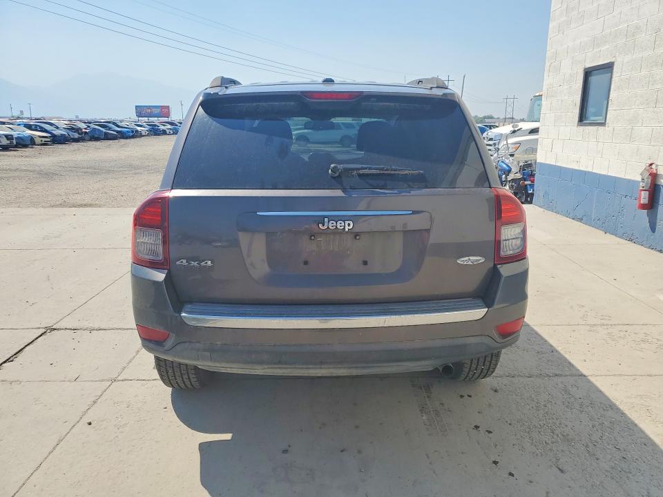 Photo 6 from auction – 2015 JEEP COMPASS with VIN 1C4NJDEB2FD427332