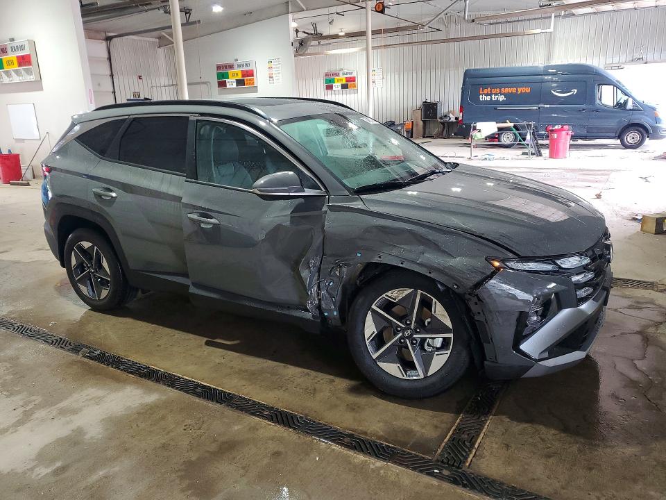 Photo 4 from auction – 2026 HYUNDAI TUCSON with VIN 5NMJCCDE6TH631889