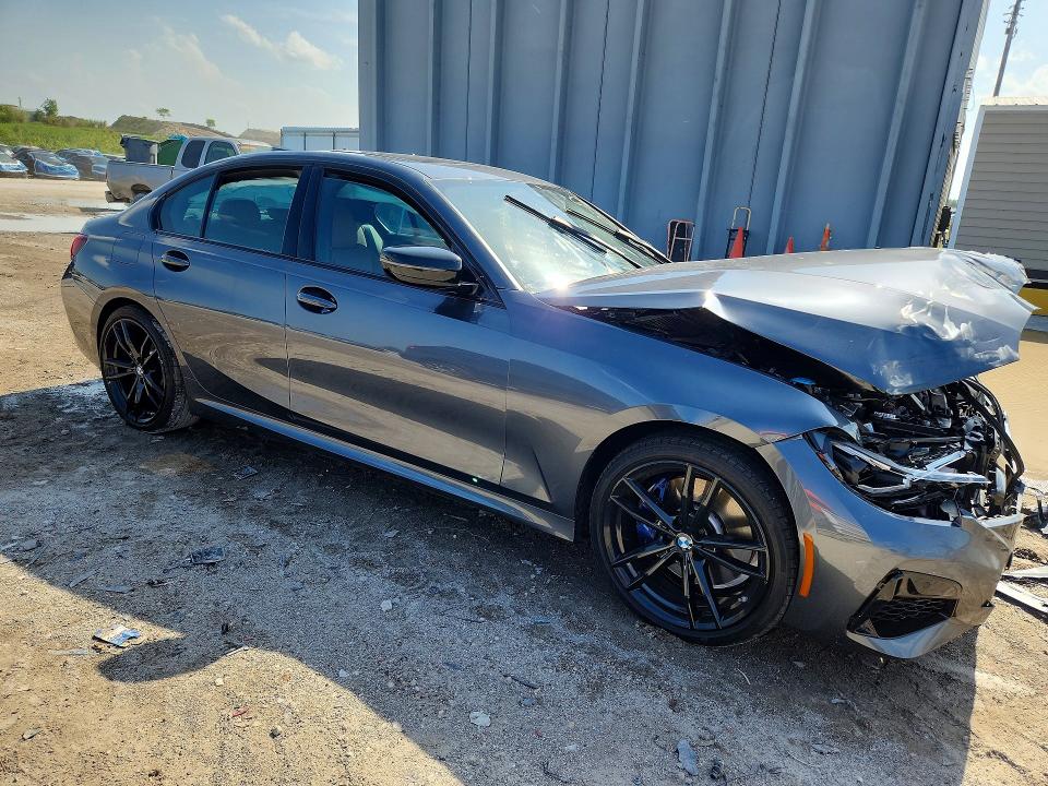 Фото 4 с аукциона – 2022 BMW M340XI с VIN 3MW5U9J07N8C62864