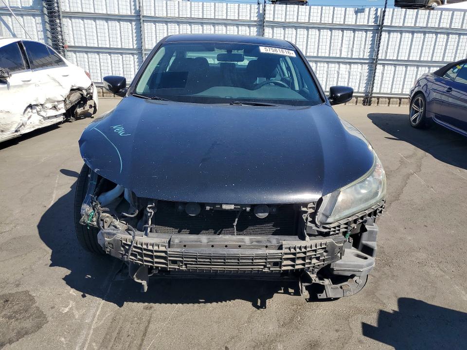 Photo 5 from auction – 2015 HONDA ACCORD with VIN 1HGCR2F32FA158263