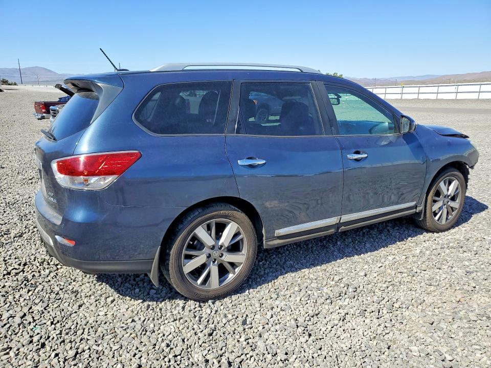 Photo 3 from auction – 2016 NISSAN PATHFINDER with VIN 5N1AR2MM2GC601241