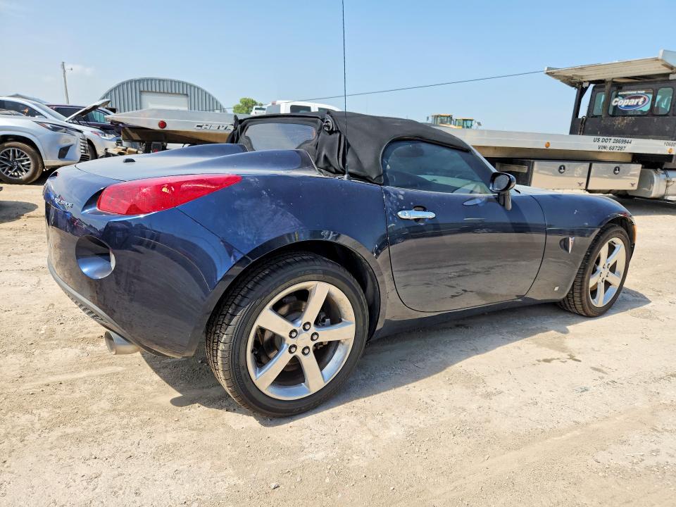 Photo 3 from auction – 2006 PONTIAC SOLSTICE with VIN 1G2MB35B36Y117013