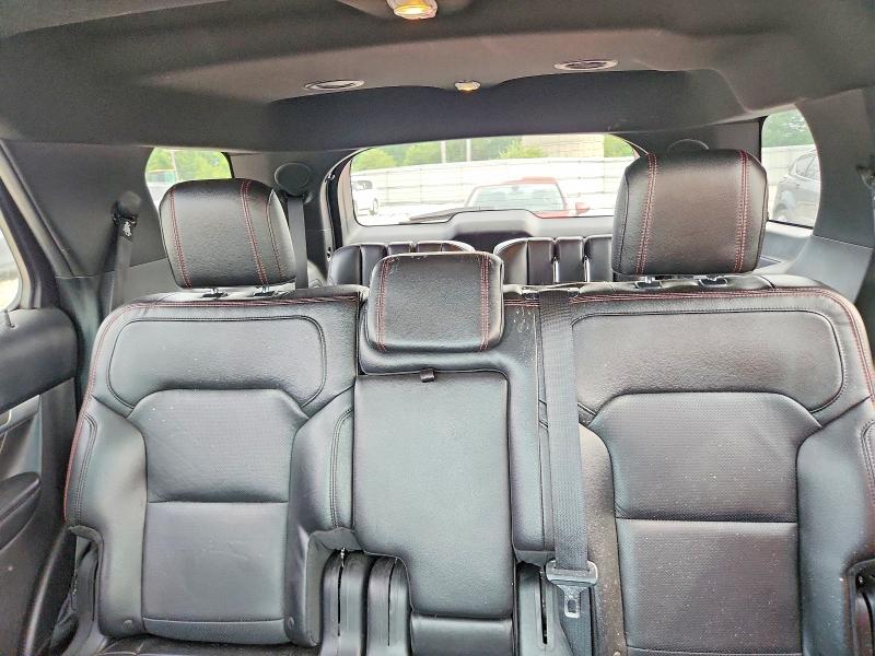 Photo 10 from auction – 2016 FORD EXPLORER with VIN 1FM5K8GT9GGB53830