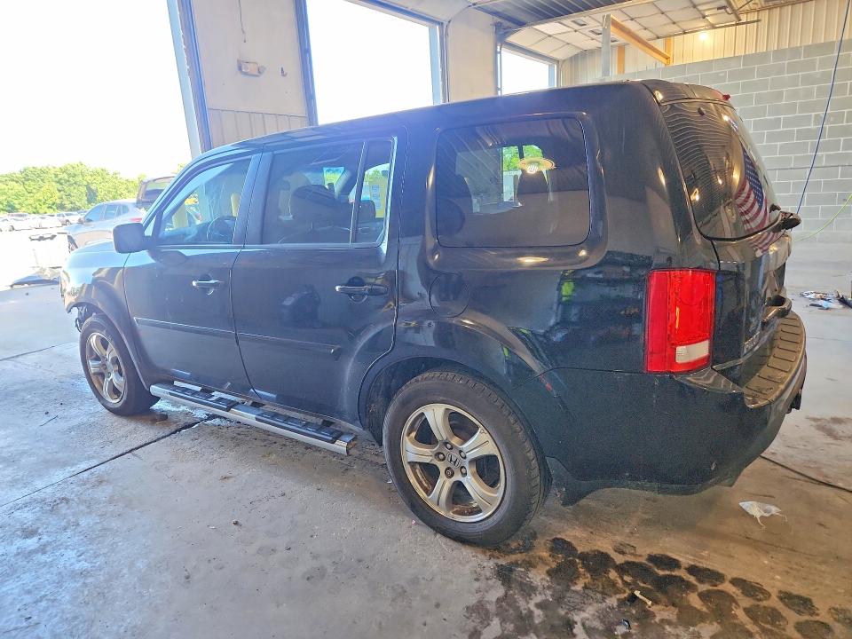 Photo 2 from auction – 2012 HONDA PILOT with VIN 5FNYF3H5XCB013685