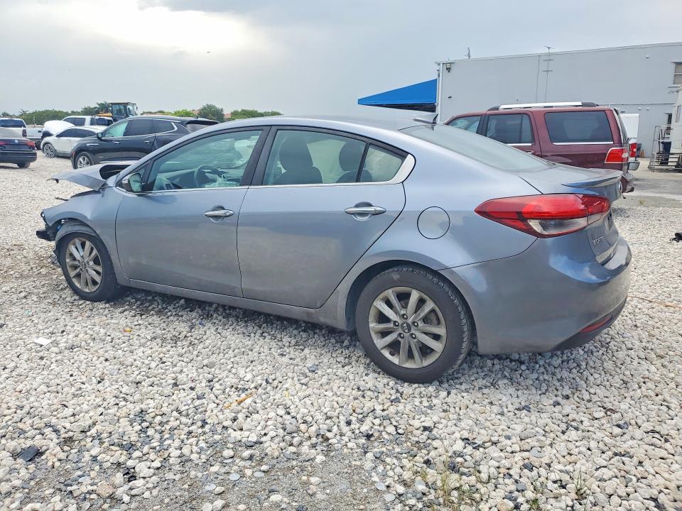 Photo 2 from auction – 2017 KIA FORTE with VIN 3KPFL4A75HE108394