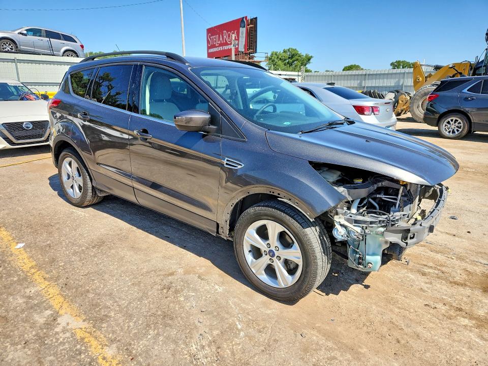 Photo 4 from auction – 2016 FORD ESCAPE with VIN 1FMCU0GXXGUA52951