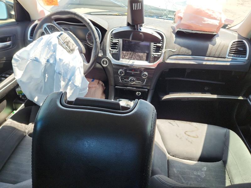 Photo 8 from auction – 2022 CHRYSLER 300 with VIN 2C3CCAAG7NH134324