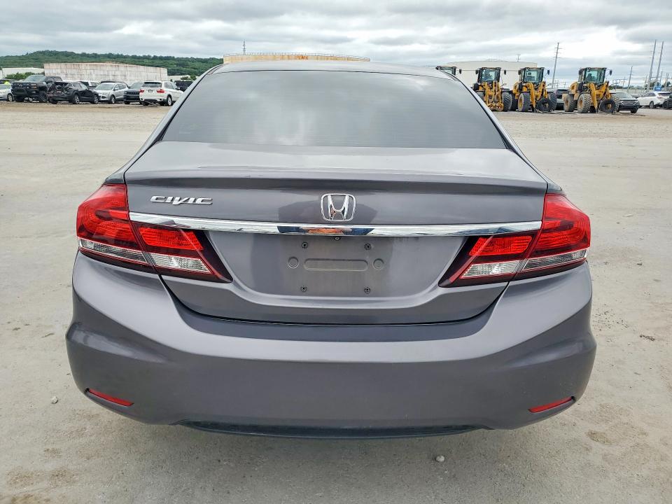 Photo 6 from auction – 2015 HONDA CIVIC with VIN 19XFB2F88FE253600