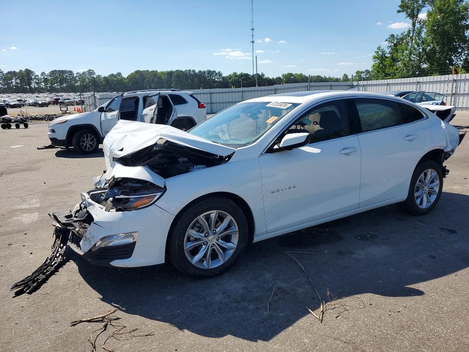 CHEVROLET MALIBU 2024 with VIN 1G1ZD5ST4RF104428 - Photo from auction