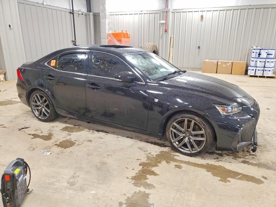 Photo 4 from auction – 2019 LEXUS IS with VIN JTHC81D29K5036104