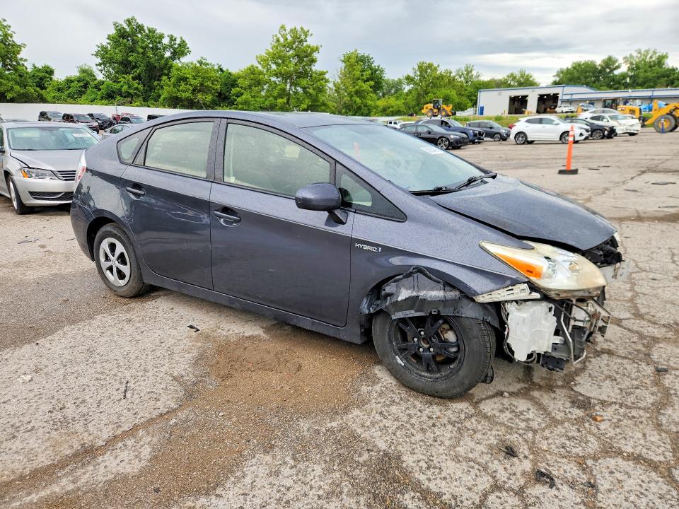 Photo 4 from auction – 2012 TOYOTA PRIUS with VIN JTDKN3DU9C1573082