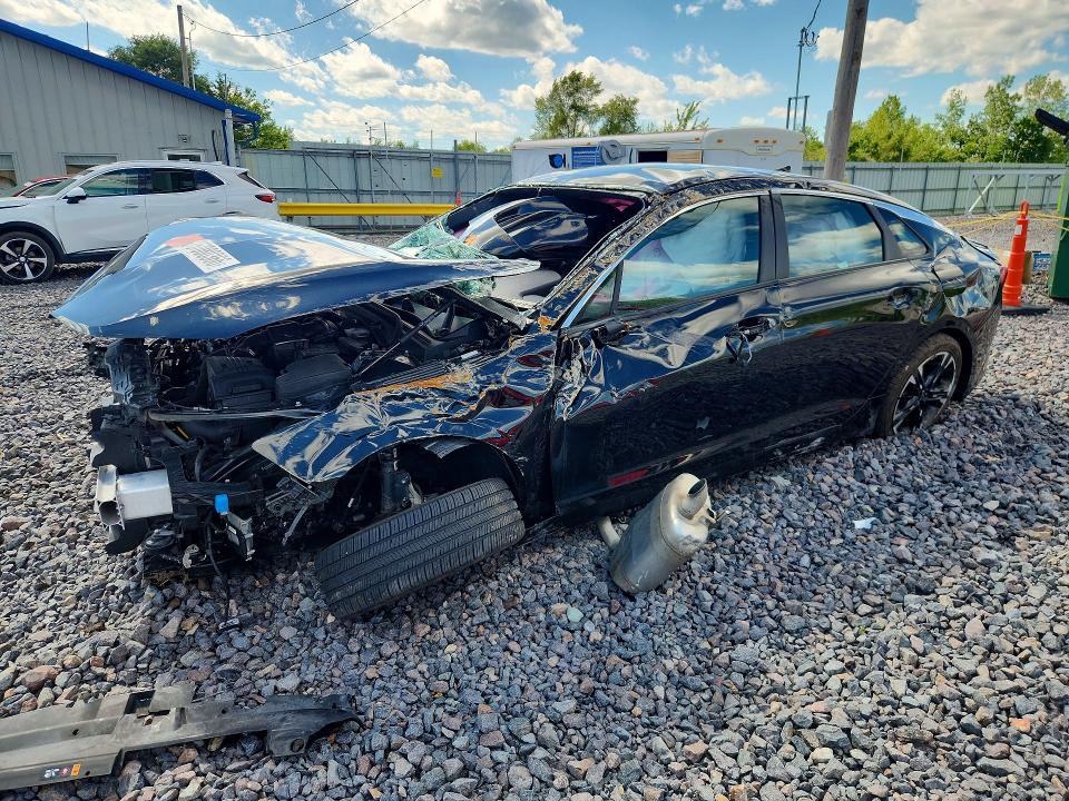 KIA K5 2022 with VIN 5XXG64J2XNG144892 - Photo from auction