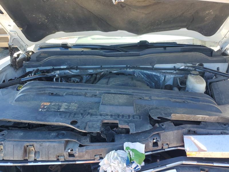 Photo 11 from auction – 2016 CHEVROLET SILVERADO with VIN 1GC5KZCG3GZ358664